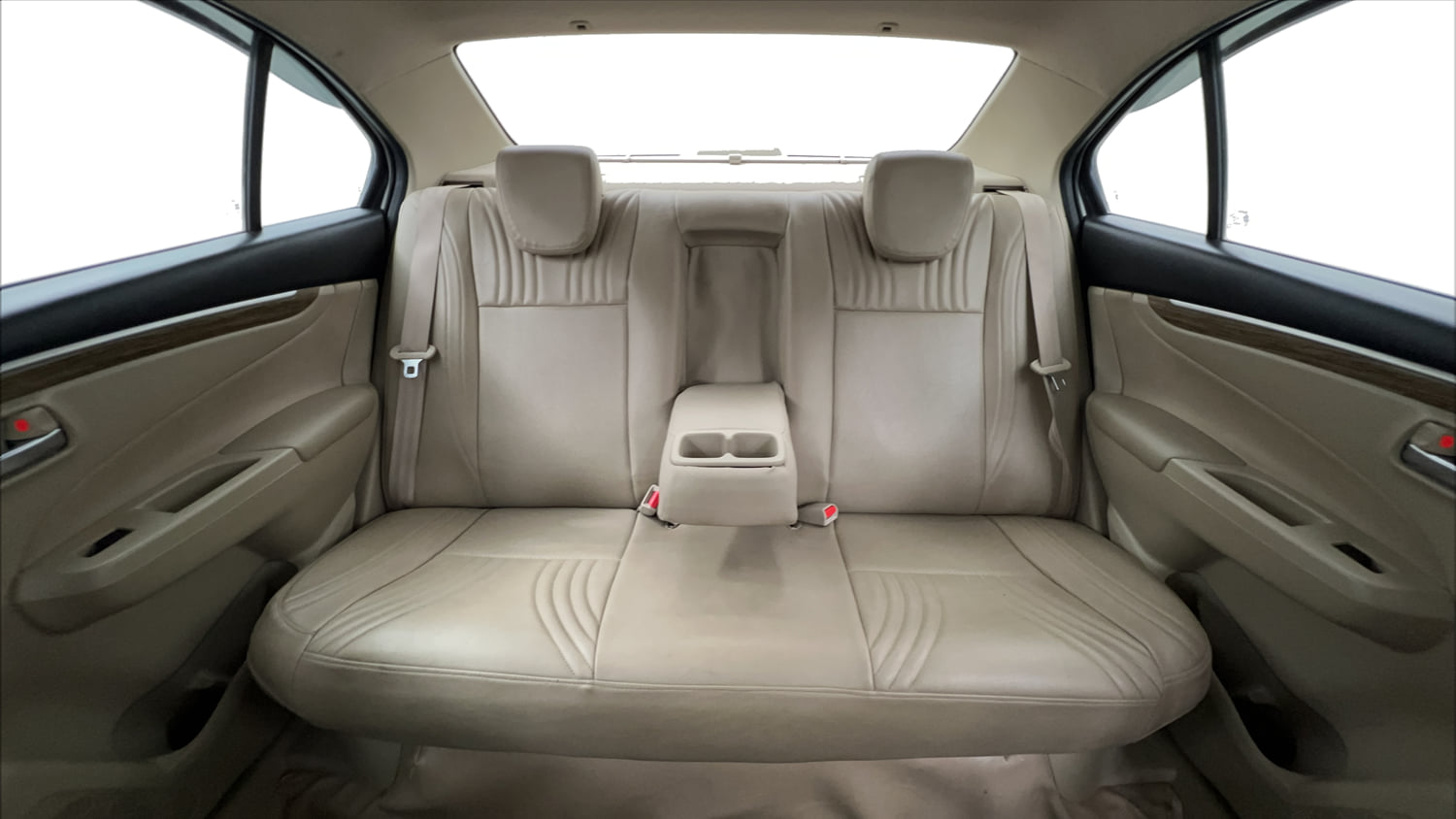 Used 2022 Maruti Suzuki Ciaz Zeta 1.5 Petrol Manual interior REAR SEAT CONDITION VIEW