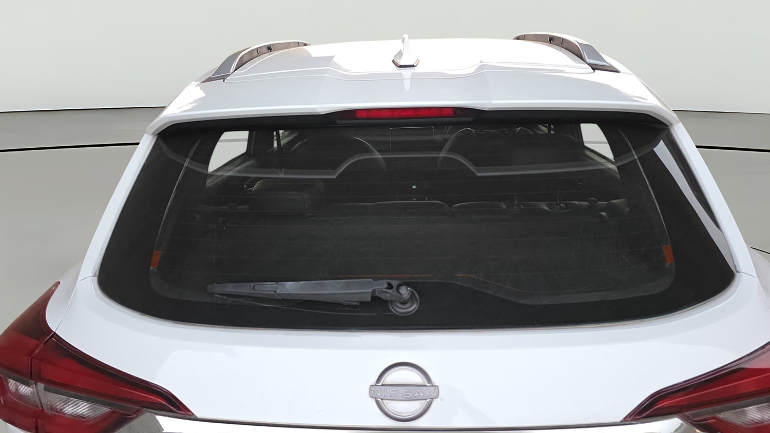 Used 2022 Nissan Magnite XV Premium Turbo CVT Petrol Automatic exterior BACK WINDSHIELD VIEW