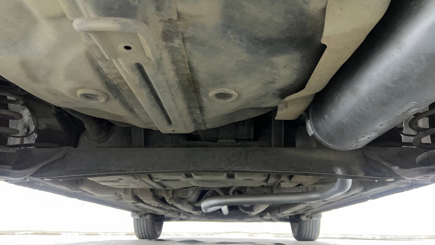 Used 2017 Hyundai Elite i20 Asta 1.2 Petrol Manual extra REAR UNDERBODY VIEW (TAKEN FROM REAR)