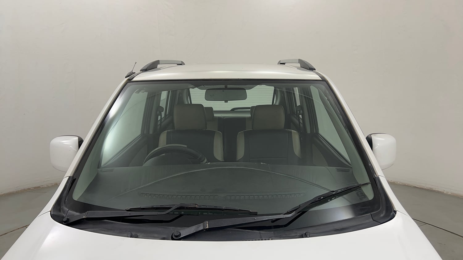 Used 2014 Maruti Suzuki Wagon R VXI Petrol Manual exterior FRONT WINDSHIELD VIEW