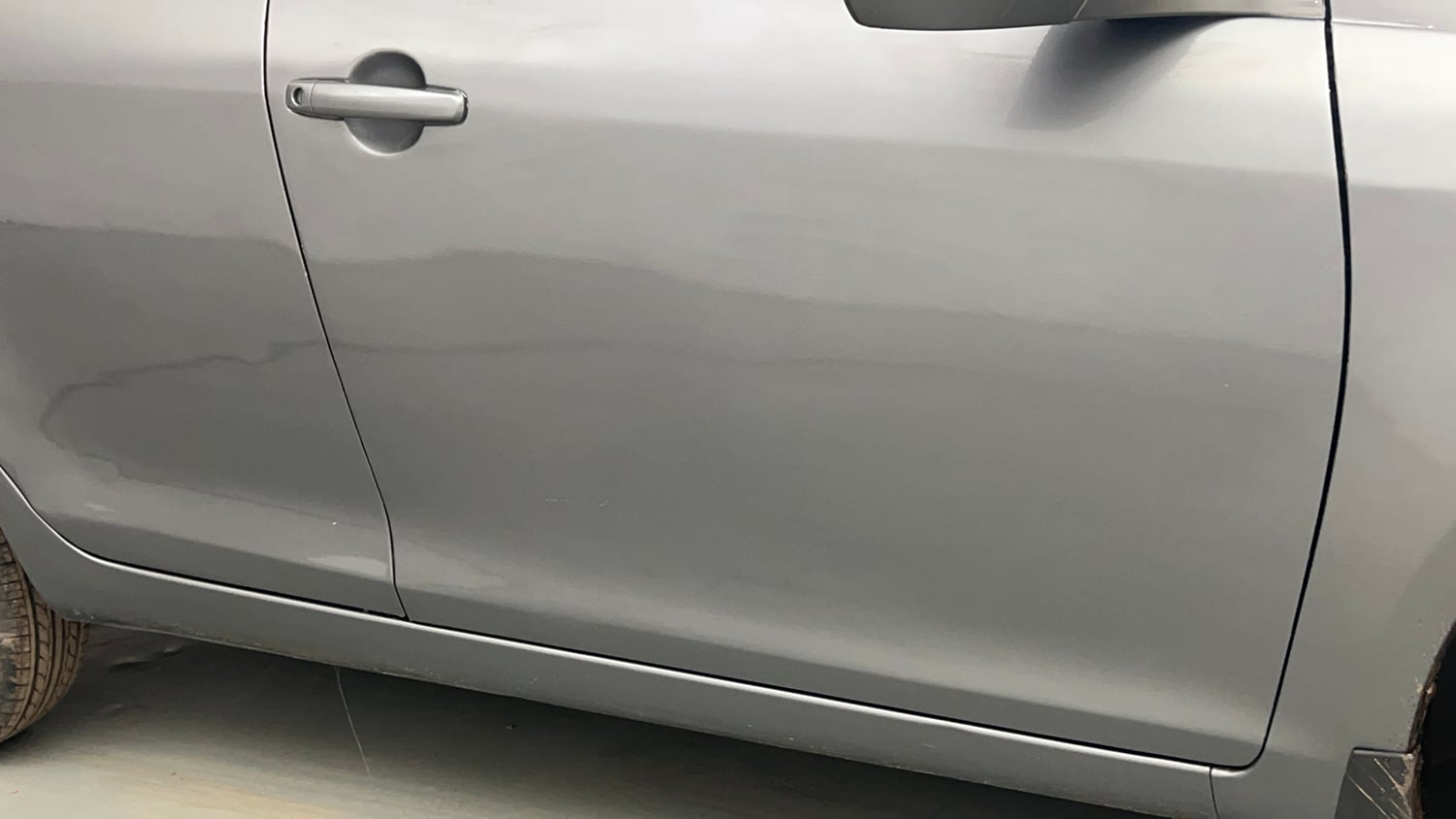 Used 2015 Maruti Suzuki Swift VXi Petrol Manual dents MINOR SCRATCH