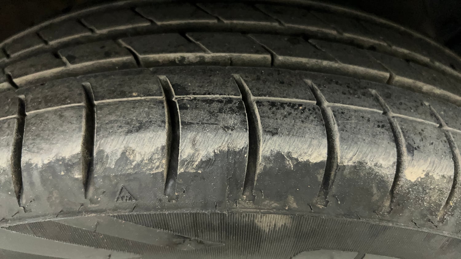 Used 2019 Hyundai Grand i10 Magna 1.2 Kappa VTVT Petrol Manual tyres RIGHT FRONT TYRE TREAD VIEW