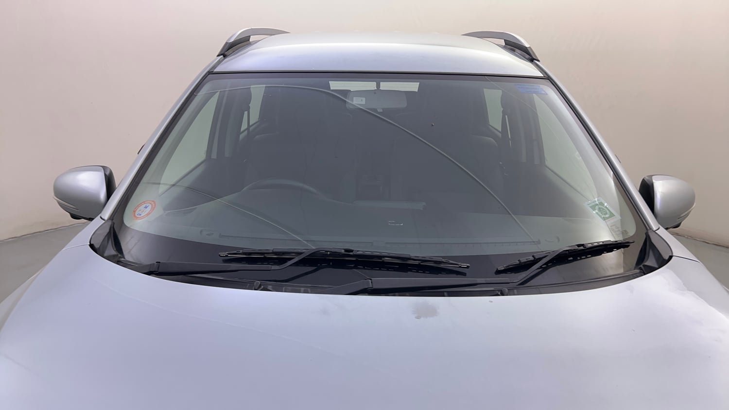 Used 2023 Maruti Suzuki XL6 Alpha MT Petrol Petrol Manual exterior FRONT WINDSHIELD VIEW