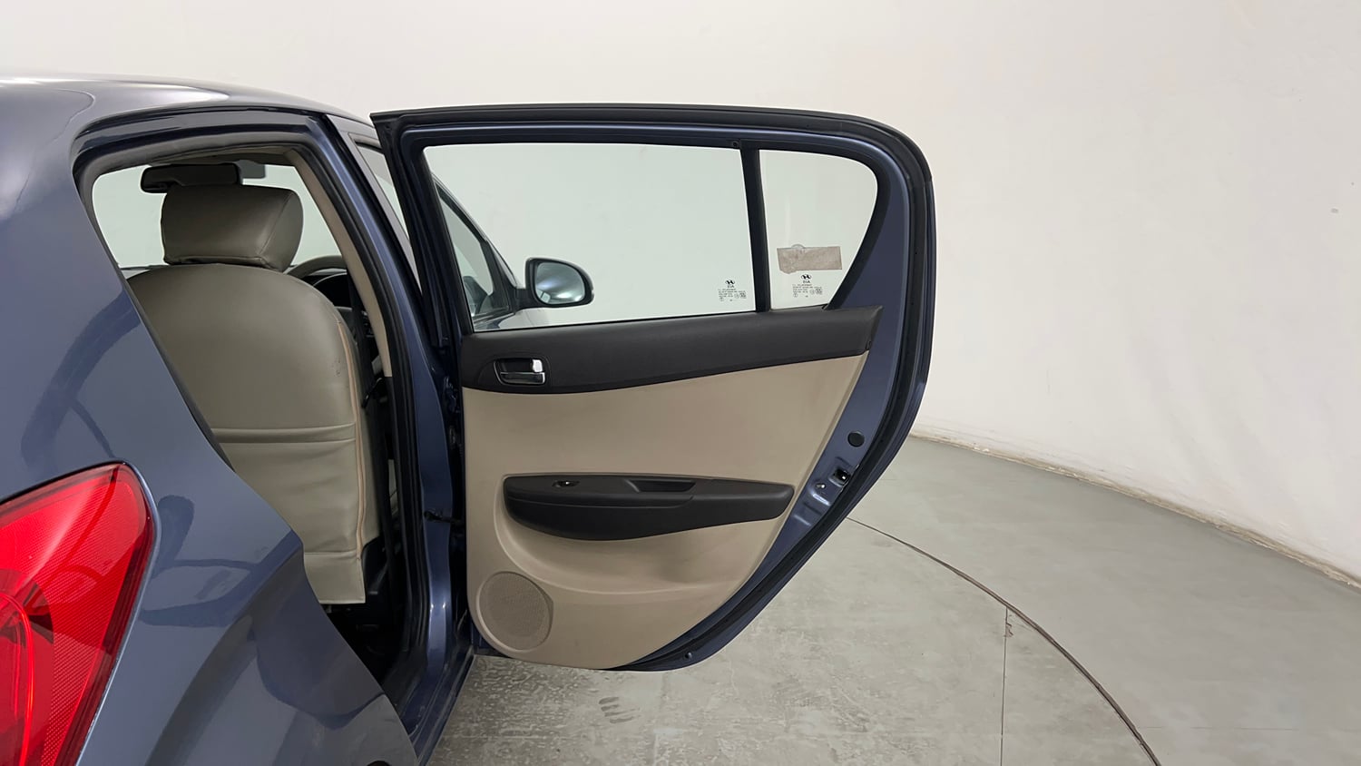 Used 2014 Hyundai i20 Asta 1.2 Petrol Manual interior RIGHT REAR DOOR OPEN VIEW