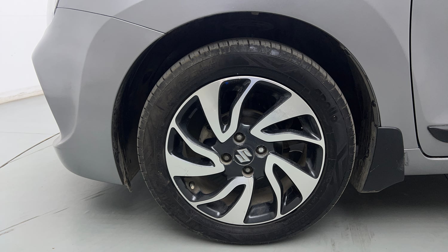 Used 2020 Maruti Suzuki Baleno Alpha Automatic Petrol Automatic tyres LEFT FRONT TYRE RIM VIEW