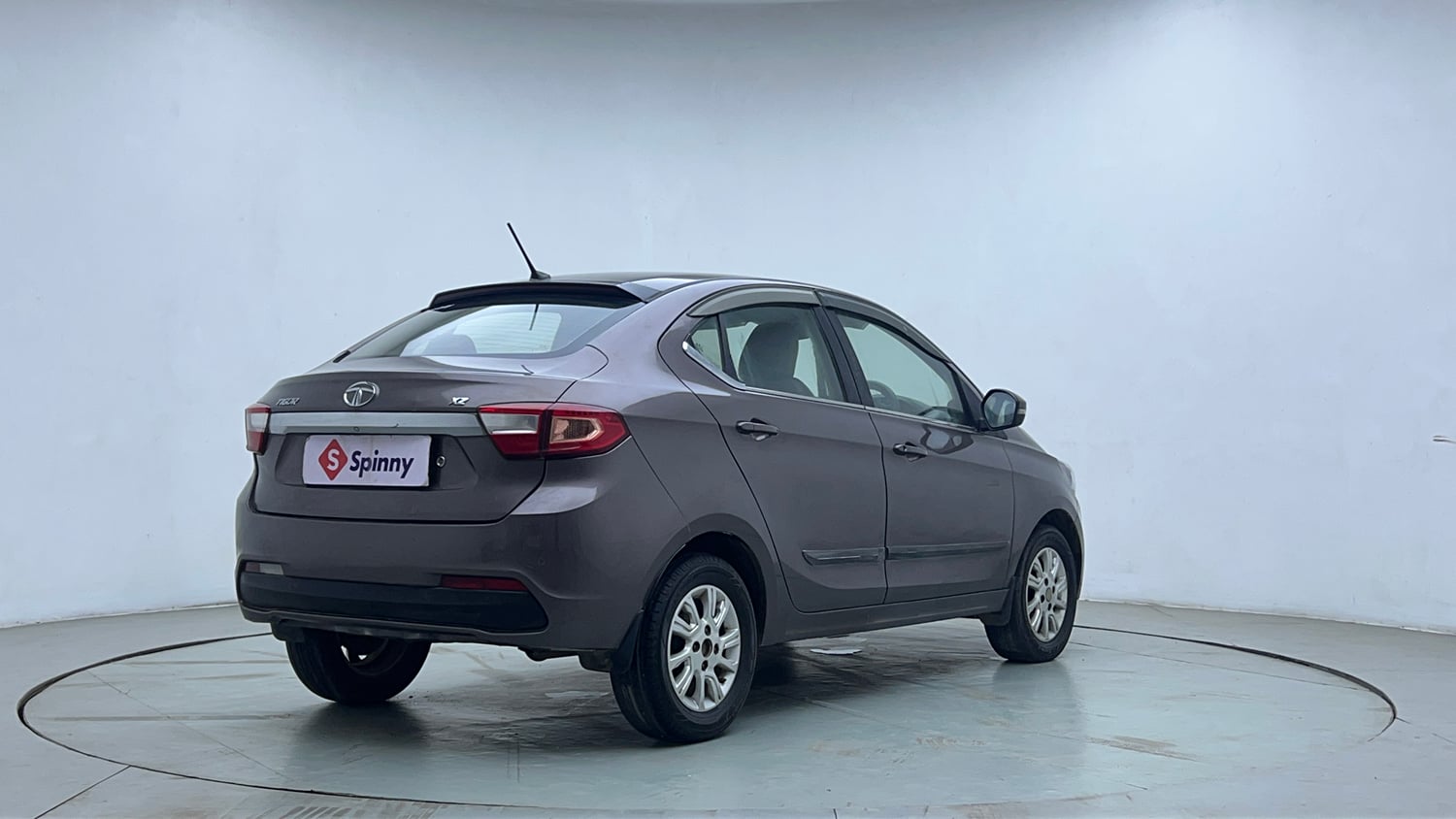 Used 2017 Tata Tigor Revotorq XZ Diesel Manual exterior RIGHT REAR CORNER VIEW