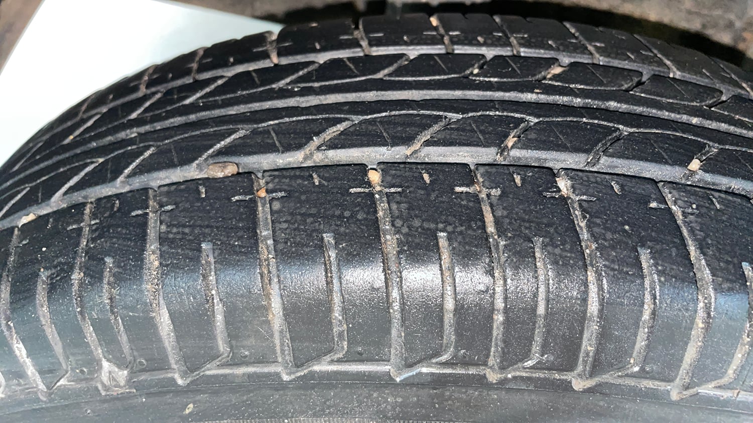 Used 2016 Datsun Redi-GO T (O) Petrol Manual tyres RIGHT REAR TYRE TREAD VIEW