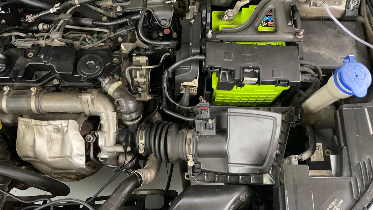 Used 2019 Ford EcoSport Titanium 1.5L TDCi Diesel Manual engine ENGINE LEFT SIDE VIEW