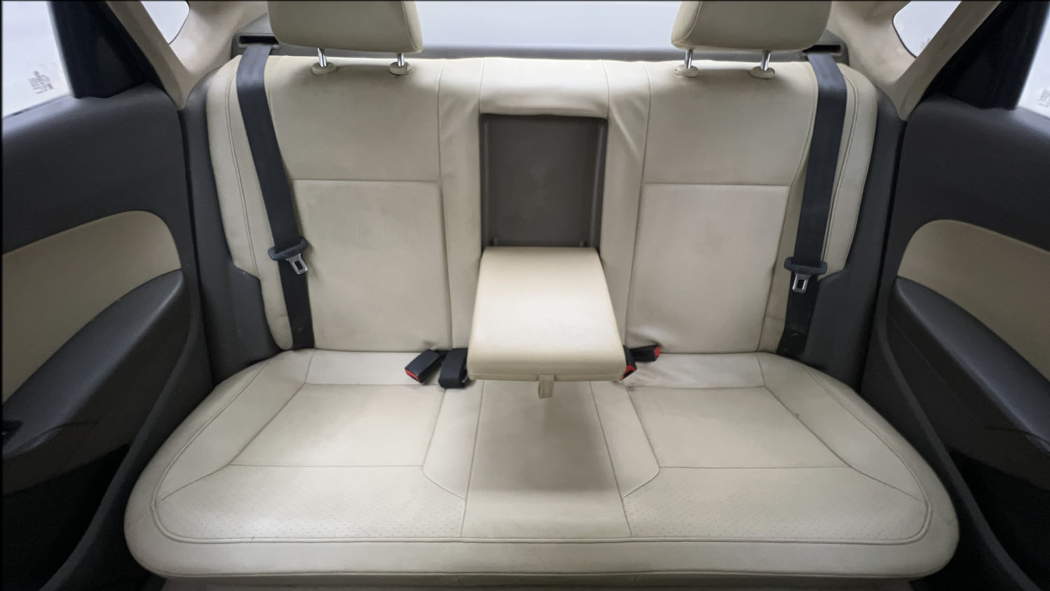 Used 2015 Volkswagen Vento Highline Diesel Diesel Manual interior REAR SEAT CONDITION VIEW