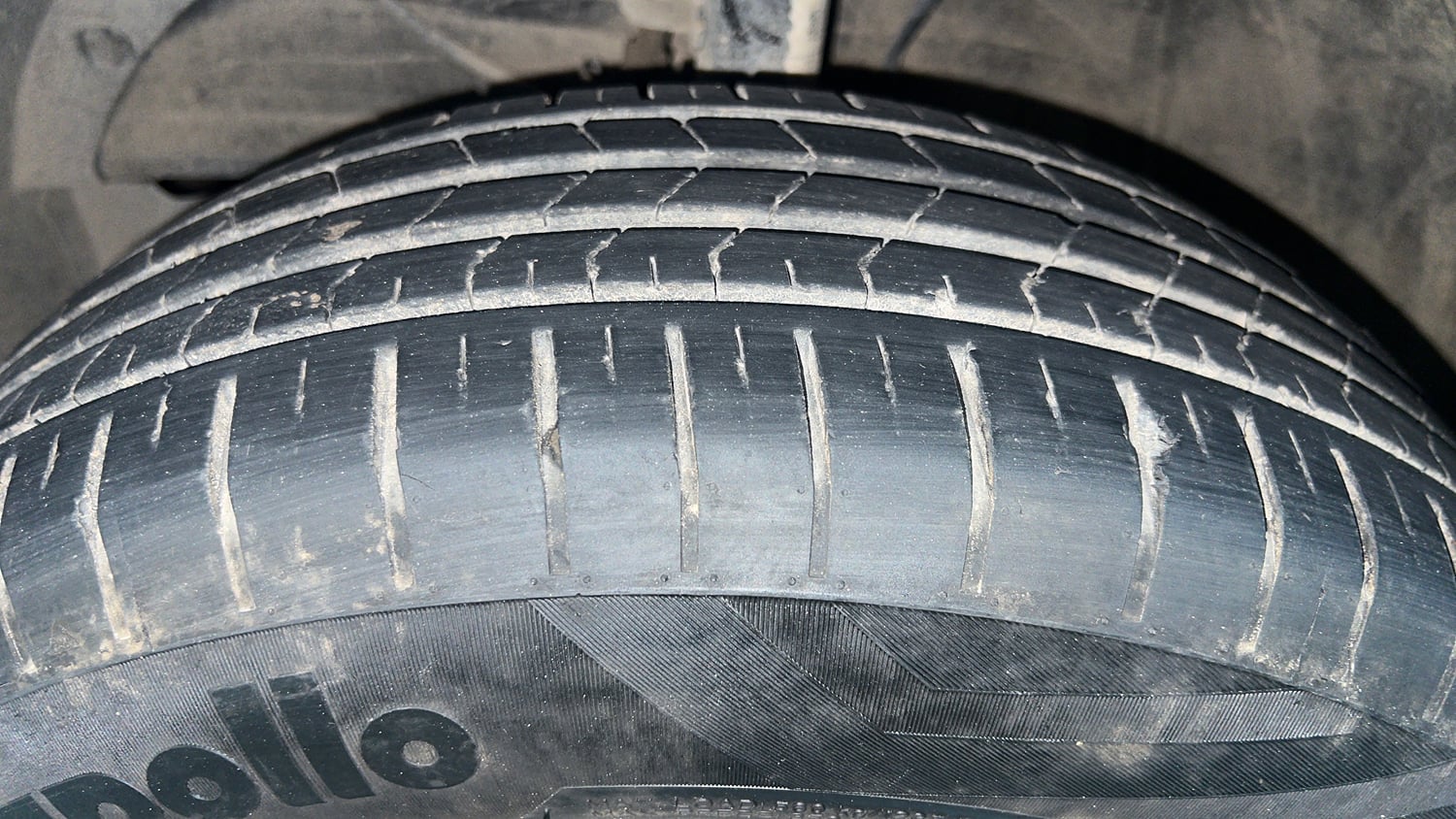 Used 2023 Maruti Suzuki Baleno Sigma MT Petrol Manual tyres LEFT FRONT TYRE TREAD VIEW