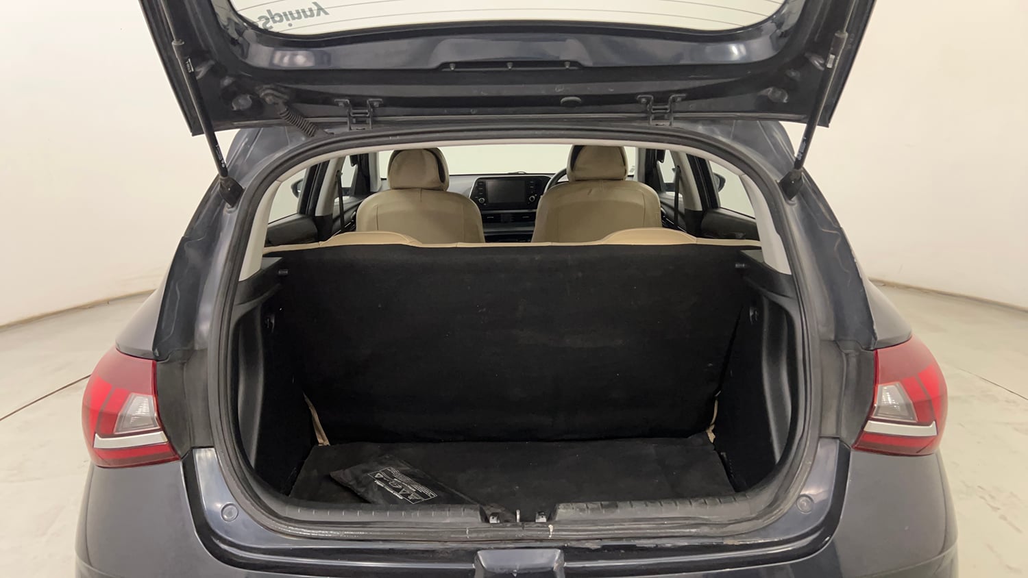 Used 2023 Hyundai i20 Sportz 1.2 IVT Petrol Automatic interior DICKY INSIDE VIEW
