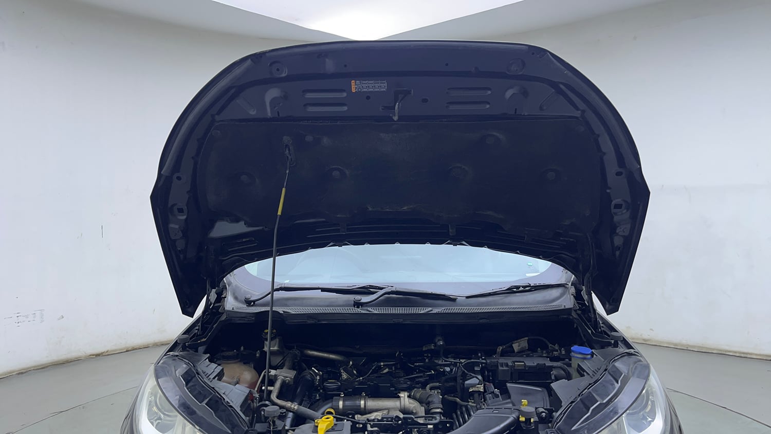 Used 2018 Ford EcoSport Titanium 1.5L TDCi Diesel Manual engine ENGINE & BONNET OPEN FRONT VIEW