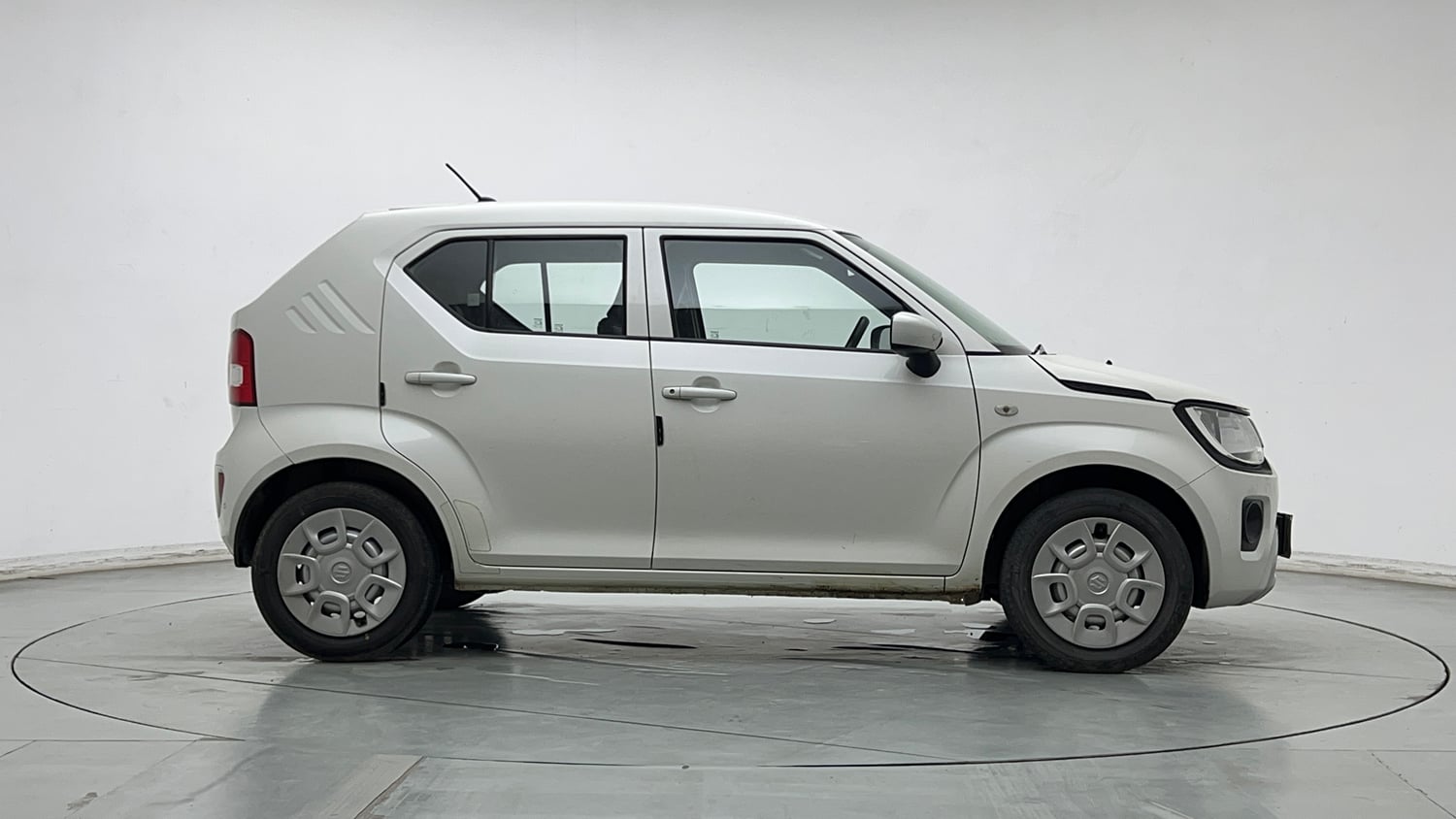 Used 2024 Maruti Suzuki Ignis Sigma 1.2 MT Petrol Manual exterior RIGHT SIDE VIEW