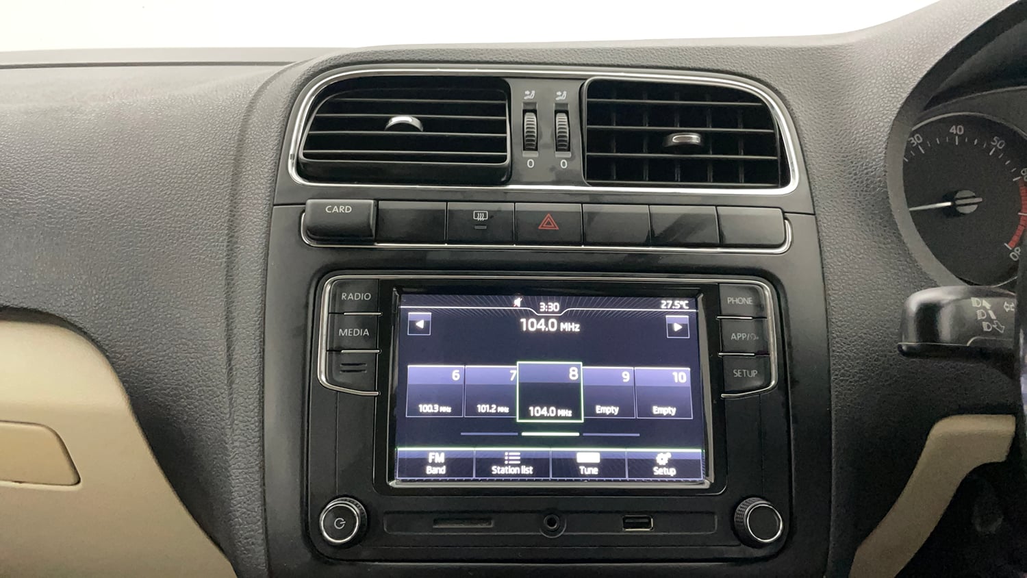 Used 2019 Skoda Rapid Ambition 1.6 MPI AT Petrol Automatic top_features Integrated (in-dash) music system