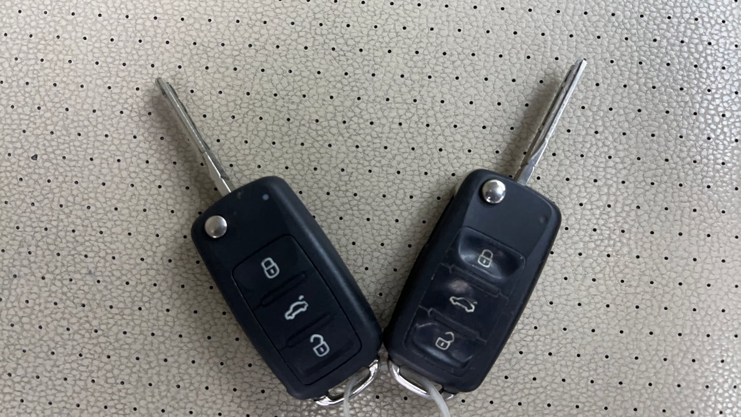 Used 2015 Volkswagen Vento Highline Diesel Diesel Manual extra CAR KEY VIEW