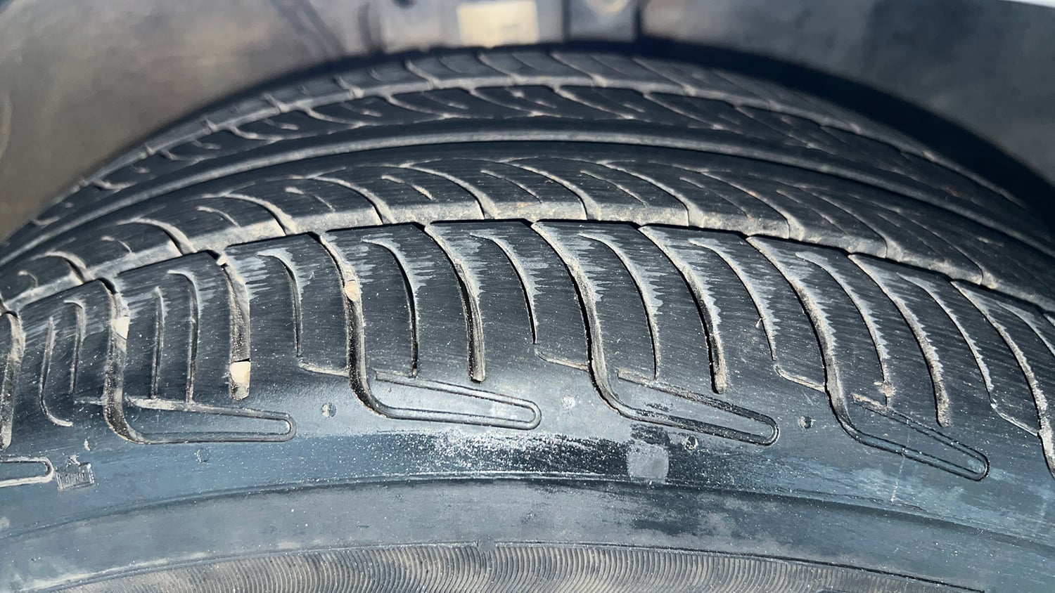 Used 2020 Skoda Rapid Active 1.0 TSI MT Petrol Manual tyres RIGHT FRONT TYRE TREAD VIEW