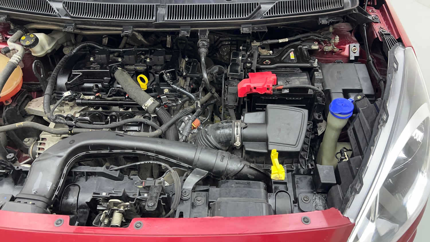 Used 2019 Ford Freestyle Titanium Plus 1.2 Ti-VCT Petrol Manual engine ENGINE LEFT SIDE VIEW