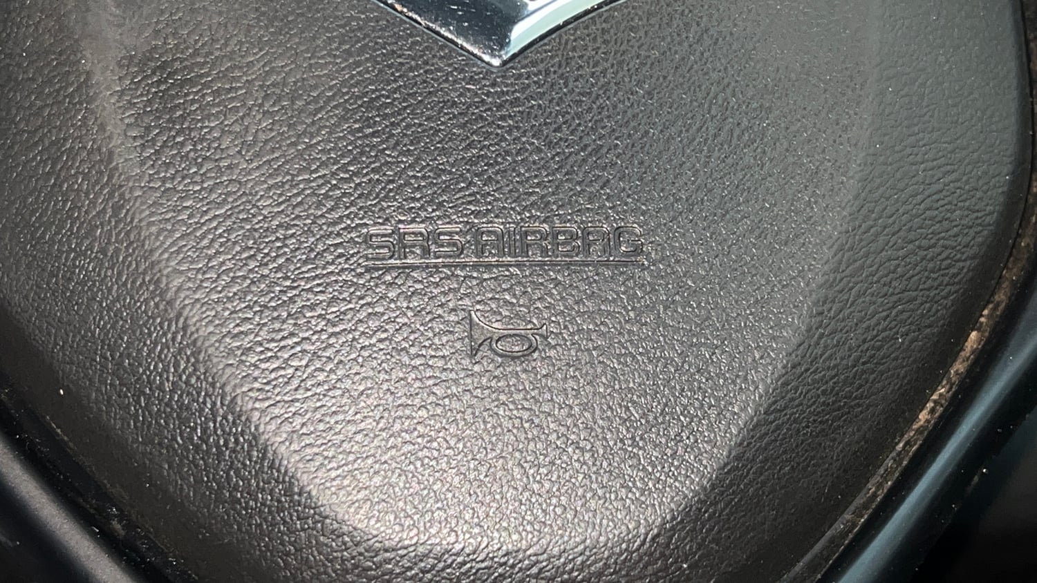 Used 2019 Maruti Suzuki Baleno Zeta Automatic Petrol Automatic top_features Airbags