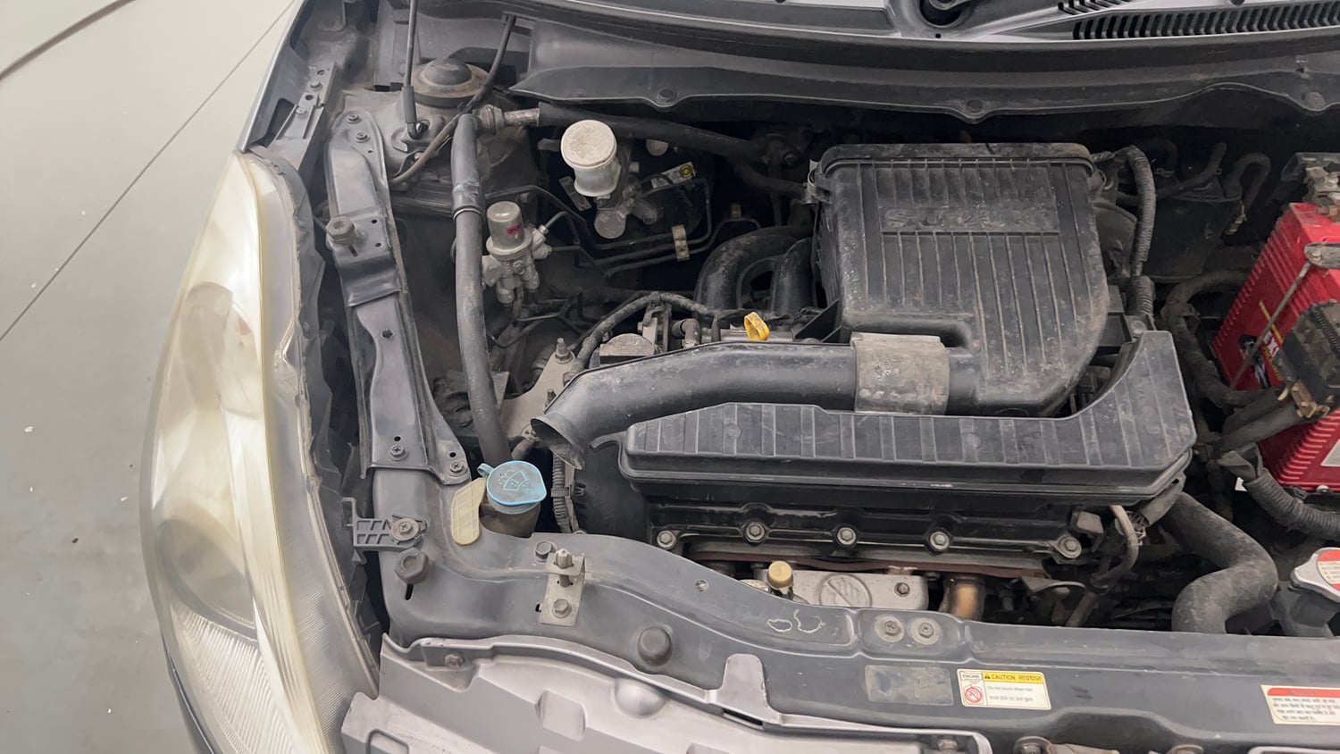 Used 2015 Maruti Suzuki Swift VXi Petrol Manual engine ENGINE RIGHT SIDE VIEW