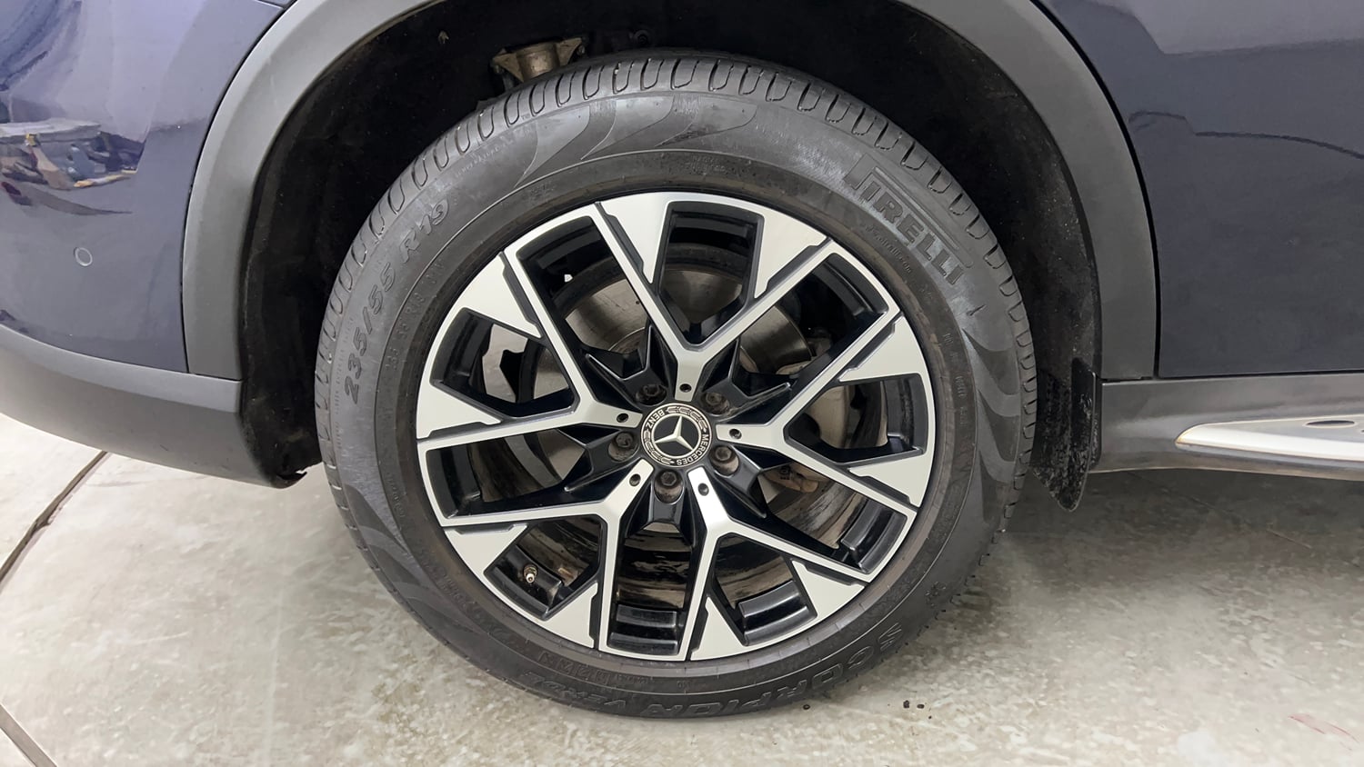 Used 2024 Mercedes-Benz GLC 220d 4MATIC Diesel Automatic tyres RIGHT REAR TYRE RIM VIEW