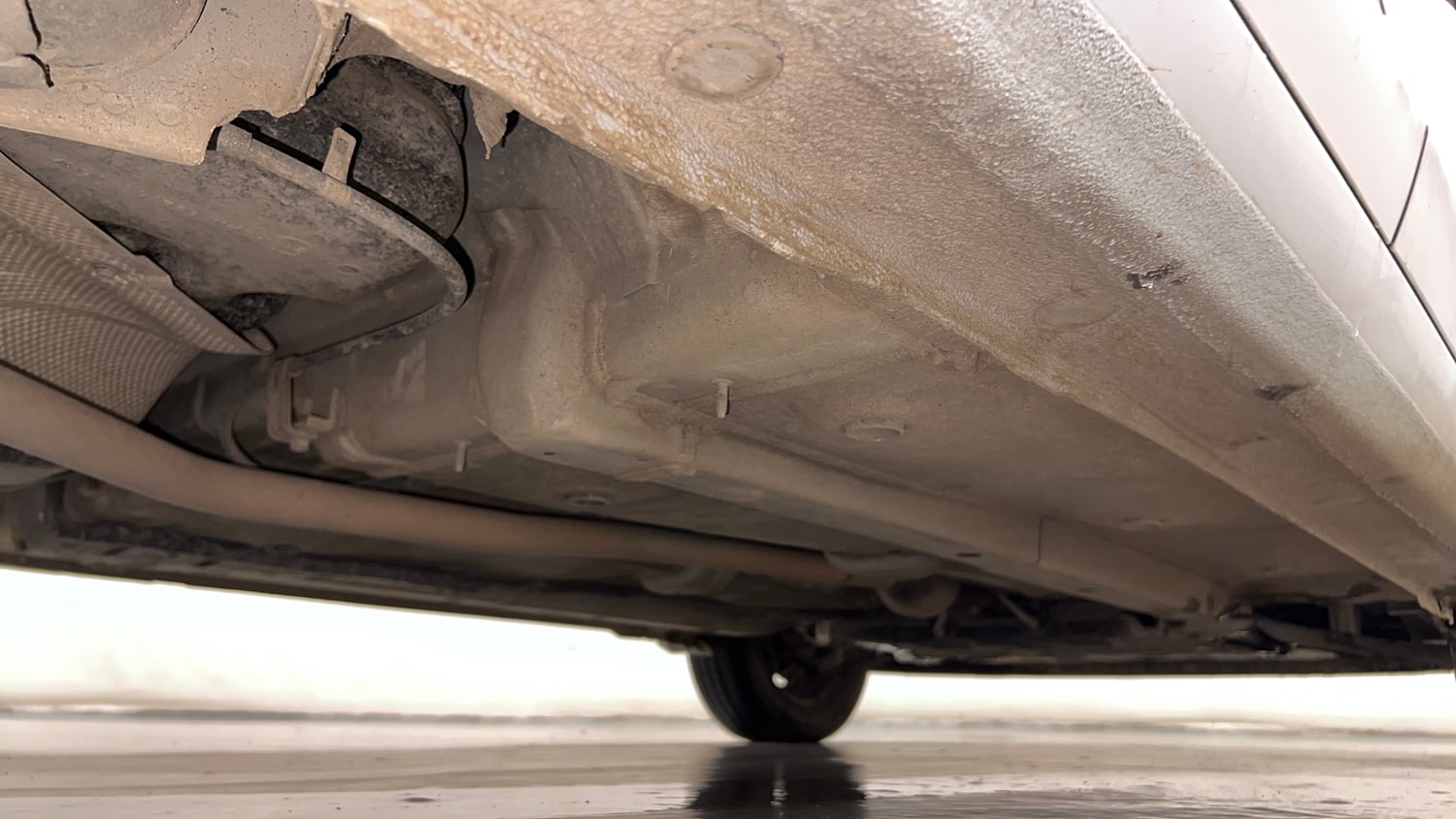 Used 2022 Hyundai Santro Sportz Petrol Manual extra REAR RIGHT UNDERBODY VIEW