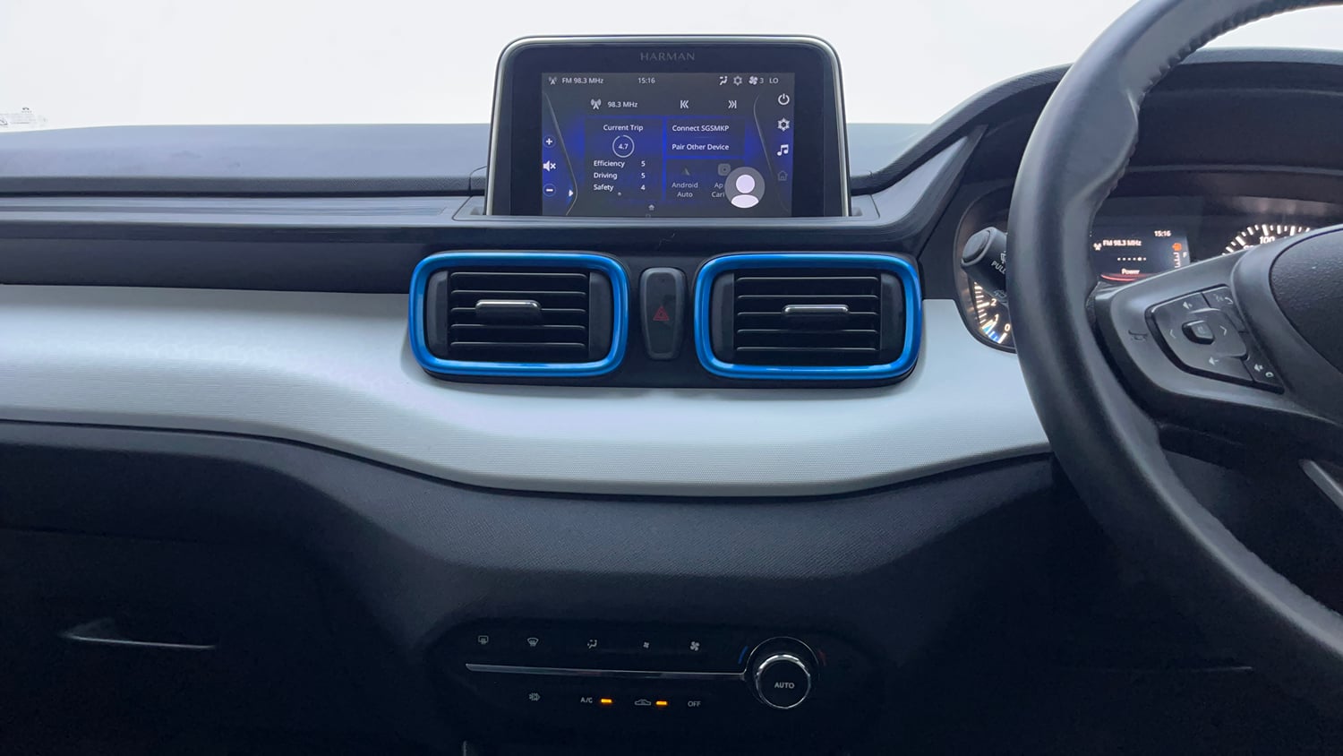 Used 2024 Tata Punch Creative Dual Tone AMT Petrol Automatic interior MUSIC SYSTEM & AC CONTROL VIEW