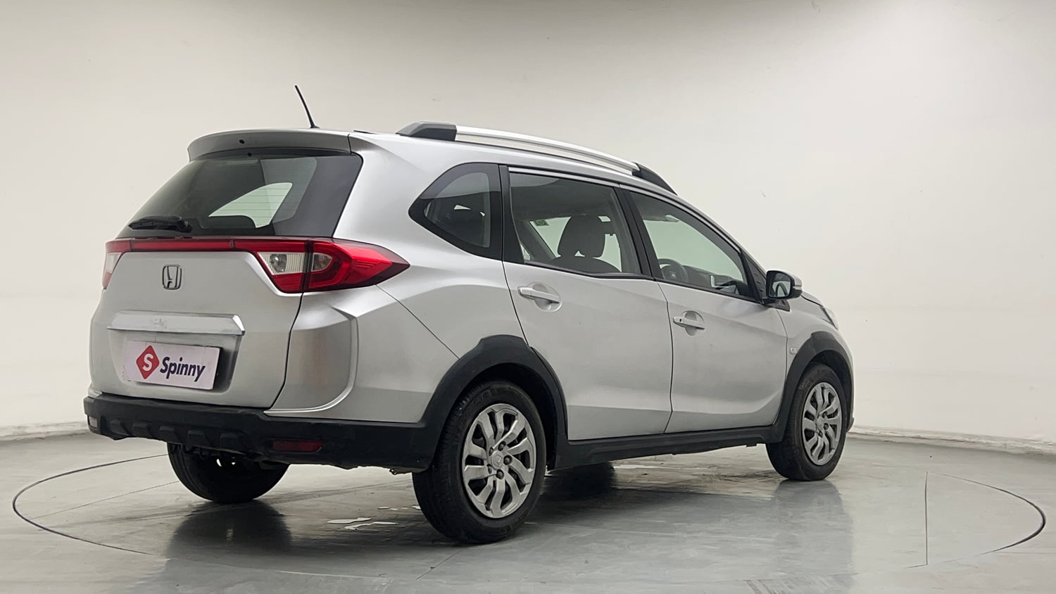 Used 2016 Honda BR-V S Petrol Petrol Manual exterior RIGHT REAR CORNER VIEW
