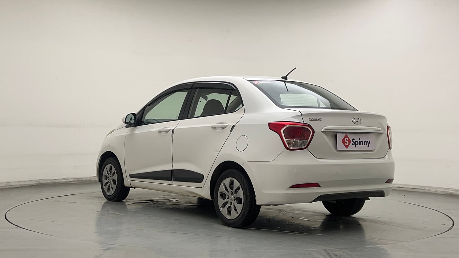 Used 2017 Hyundai Xcent S 1.1 CRDi Diesel Manual exterior LEFT REAR CORNER VIEW