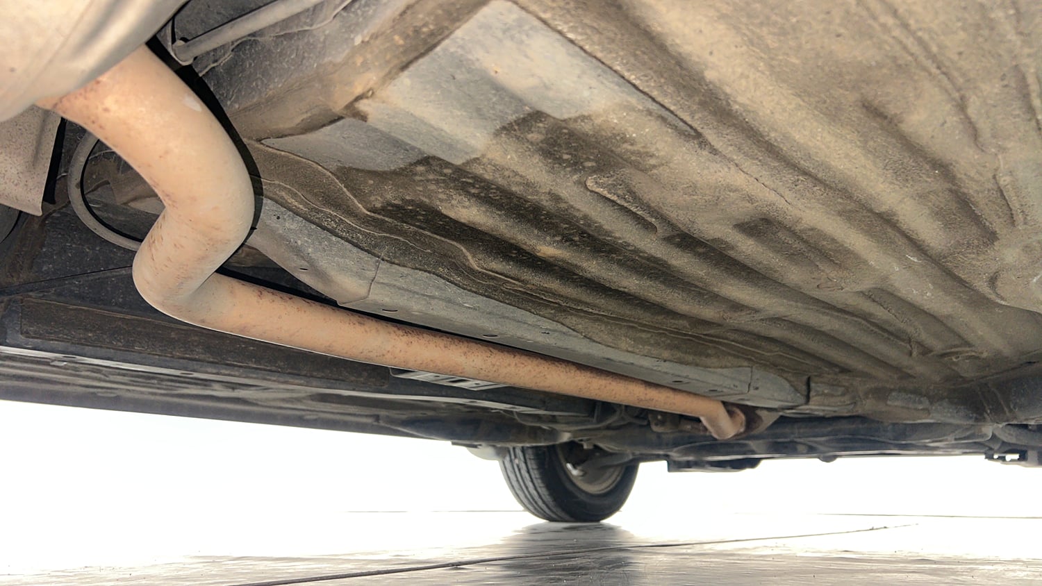 Used 2023 Honda Amaze VX 1.2 Petrol CVT Petrol Automatic extra REAR RIGHT UNDERBODY VIEW