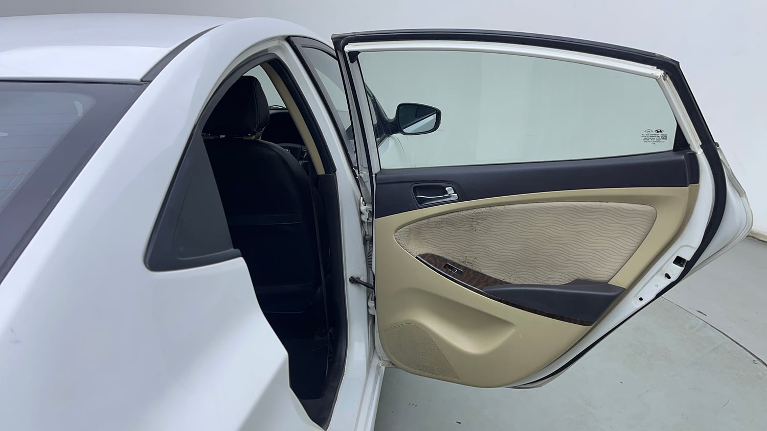Used 2015 Hyundai Verna Fluidic 1.6 VTVT SX Petrol Manual interior RIGHT REAR DOOR OPEN VIEW