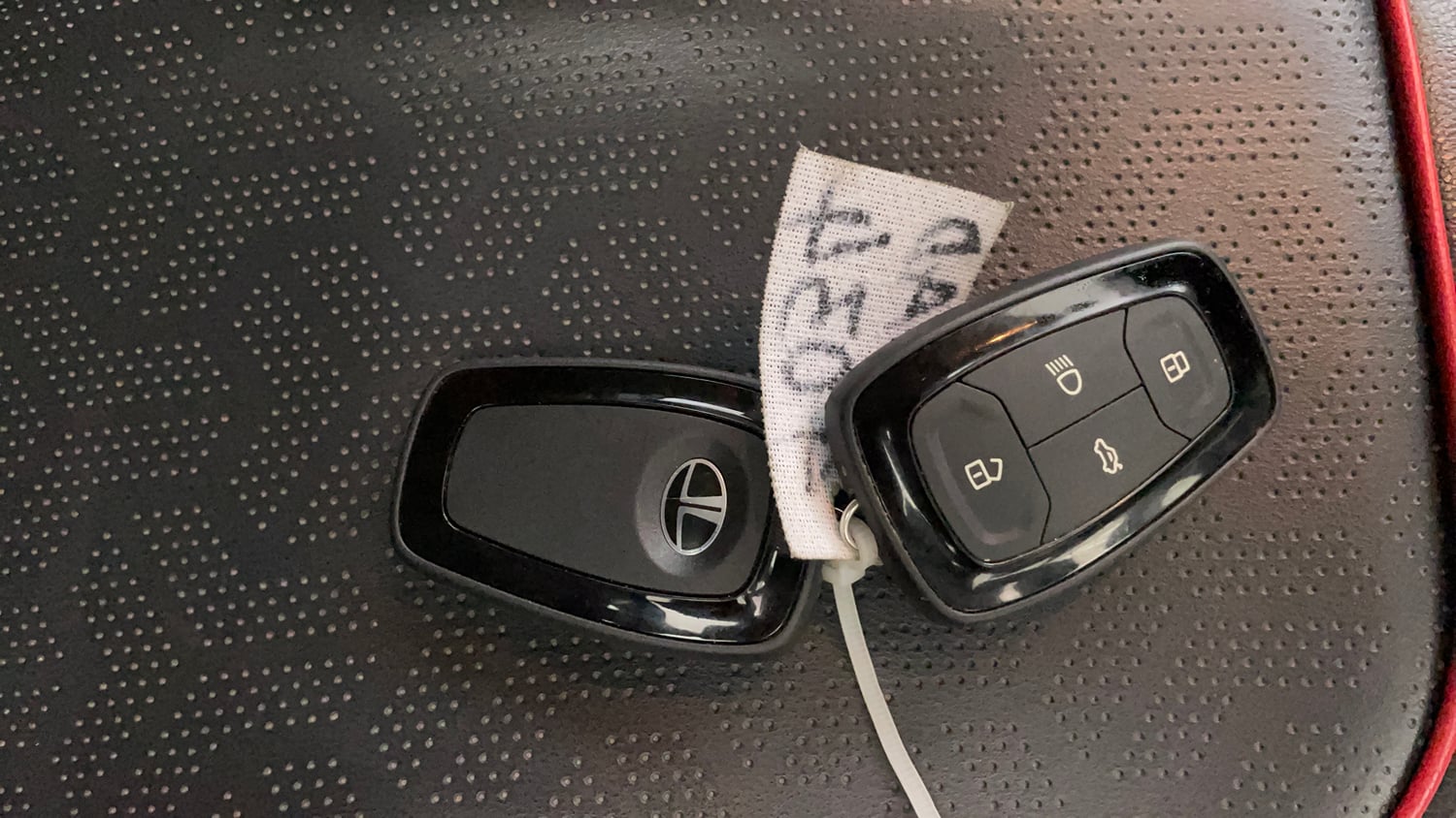 Used 2023 Tata Punch Accomplished MT Petrol Manual extra CAR KEY VIEW