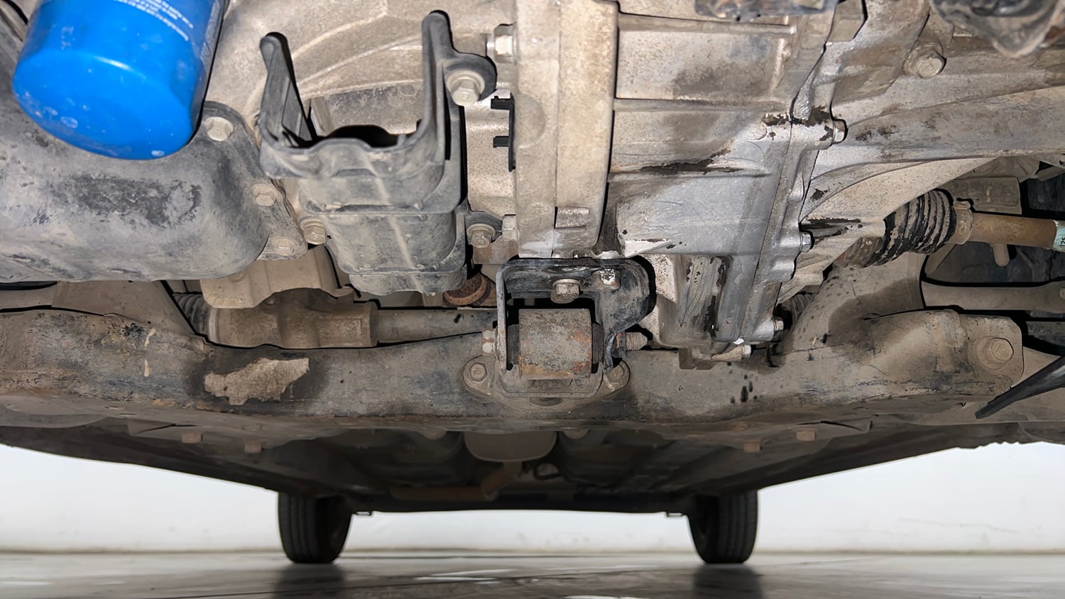 Used 2019 Hyundai Grand i10 Sportz 1.2 Kappa VTVT Petrol Manual extra FRONT LEFT UNDERBODY VIEW