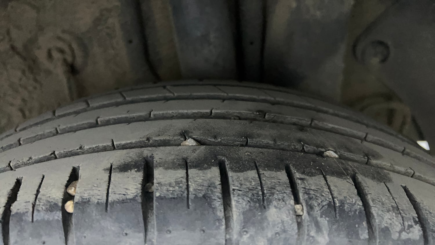 Used 2017 Hyundai Elite i20 Asta 1.2 Petrol Manual tyres LEFT REAR TYRE TREAD VIEW