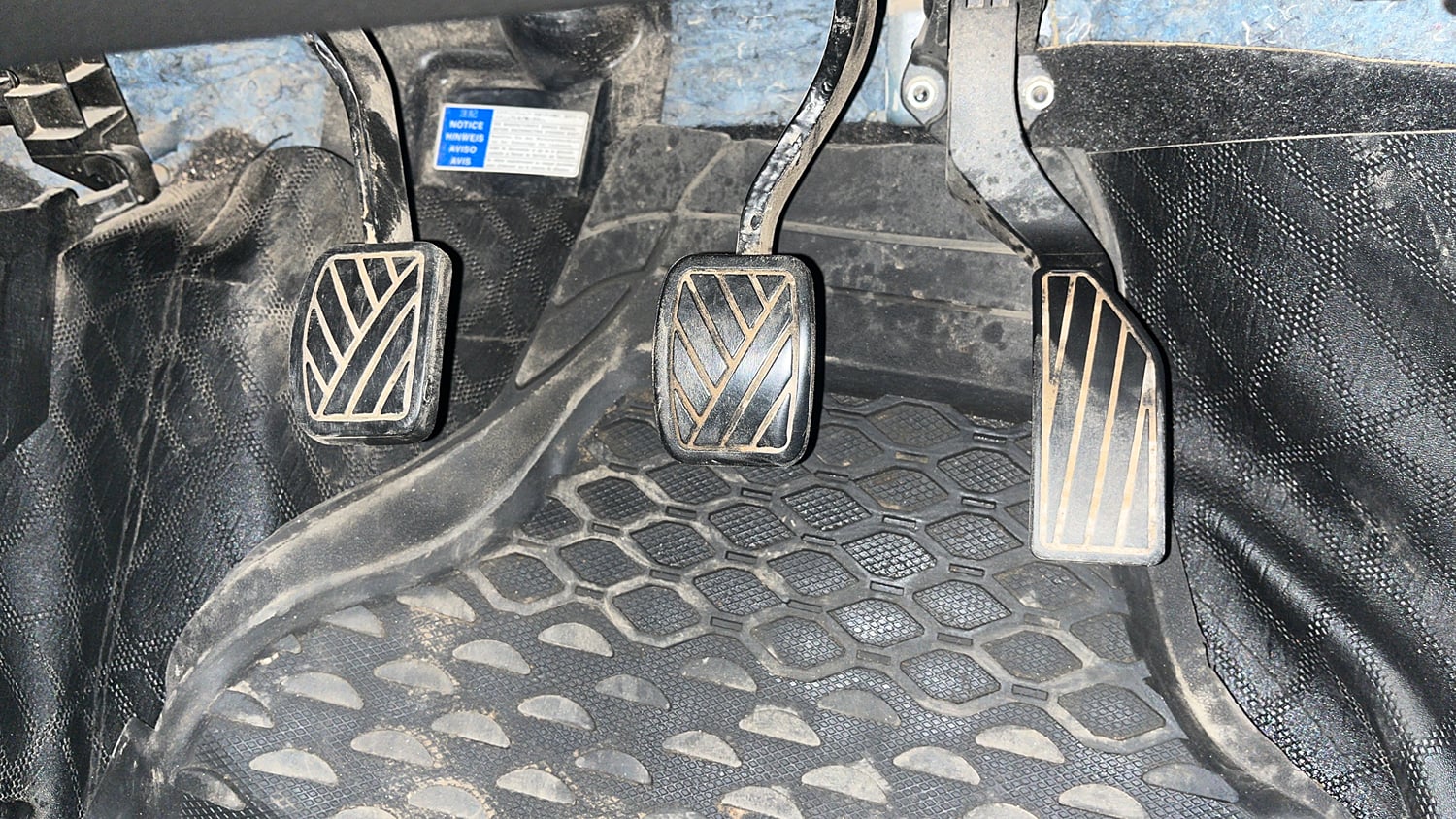 Used 2018 Maruti Suzuki S-Cross Zeta 1.3 Diesel Manual interior PEDALS VIEW