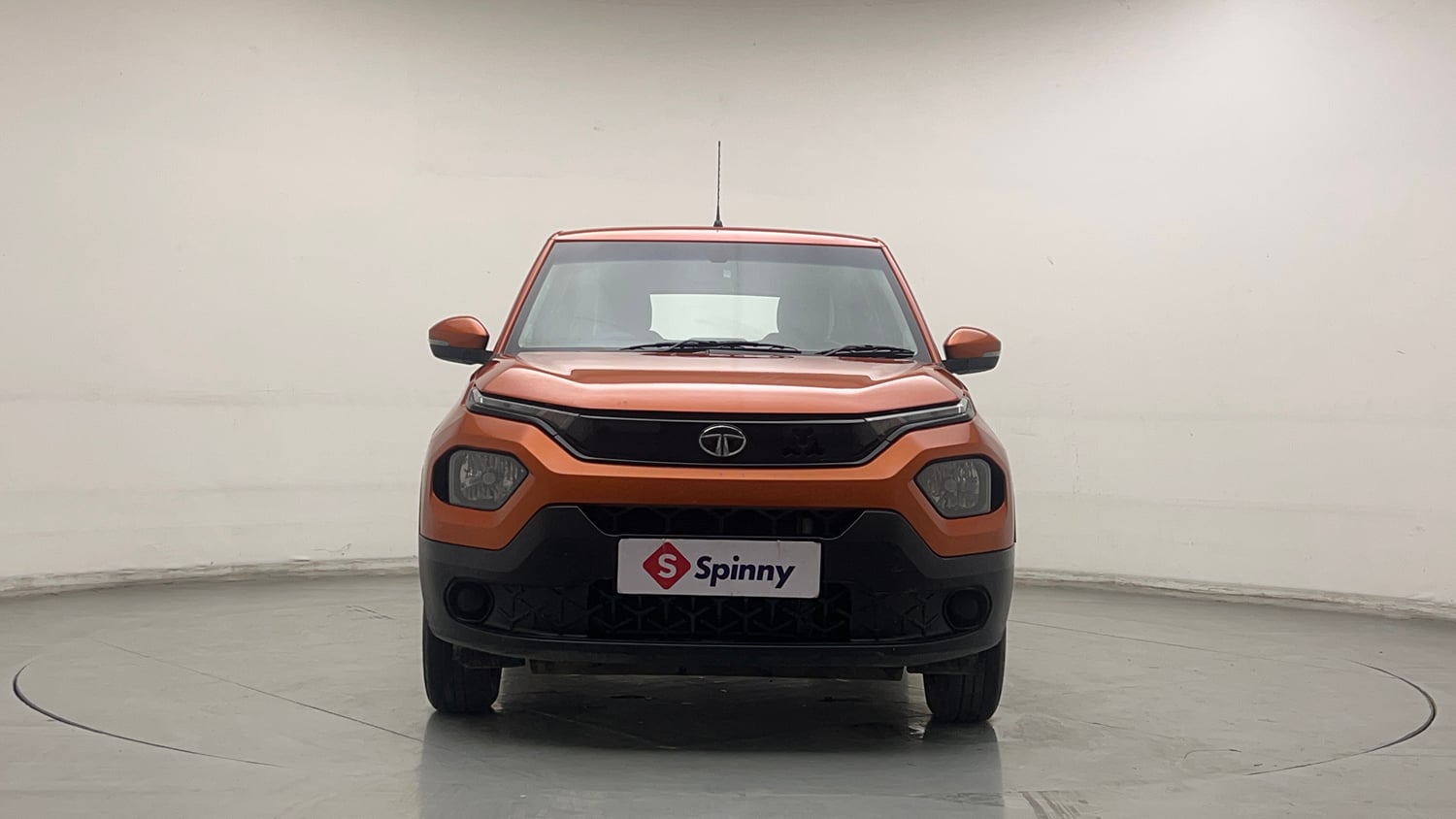 Used 2021 Tata Punch Adventure Rhythm Pack MT Petrol Manual exterior FRONT VIEW