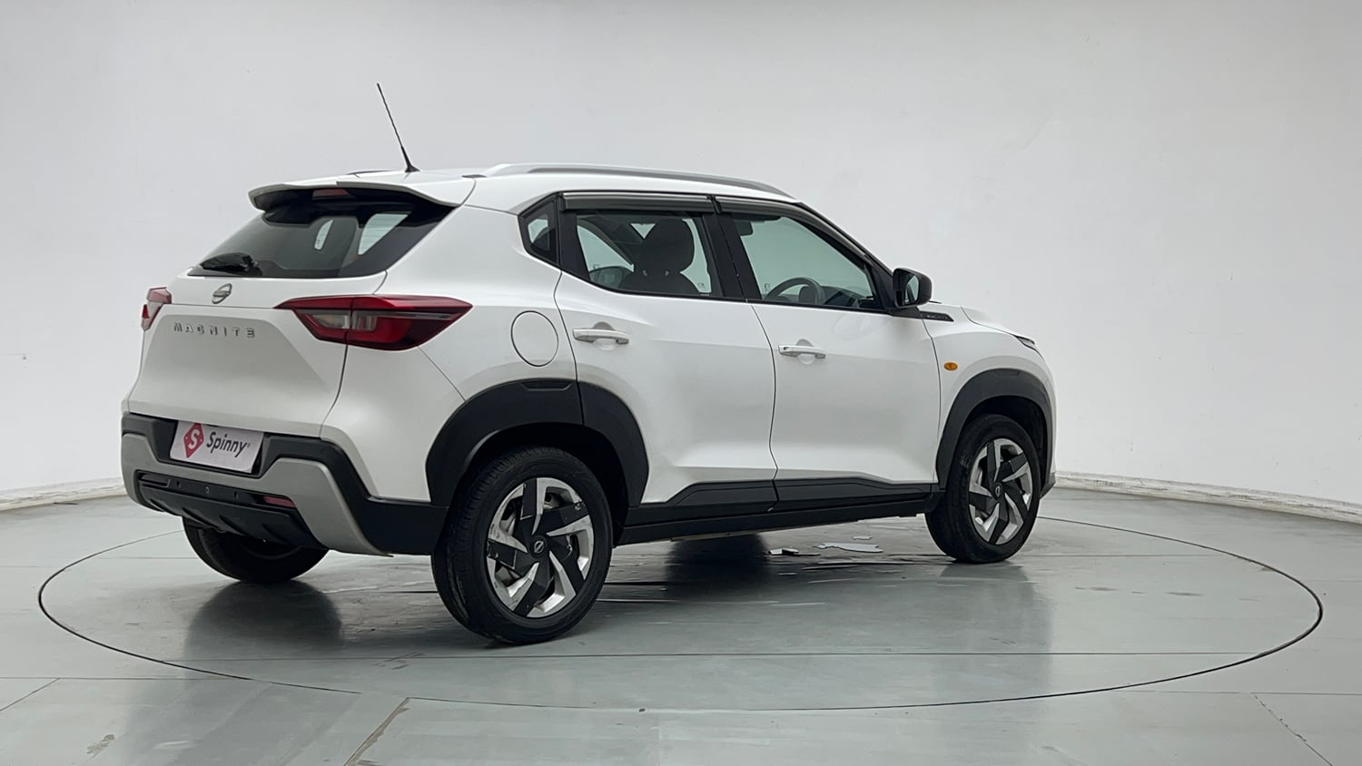 Used 2022 Nissan Magnite XE Petrol Manual exterior RIGHT REAR CORNER VIEW