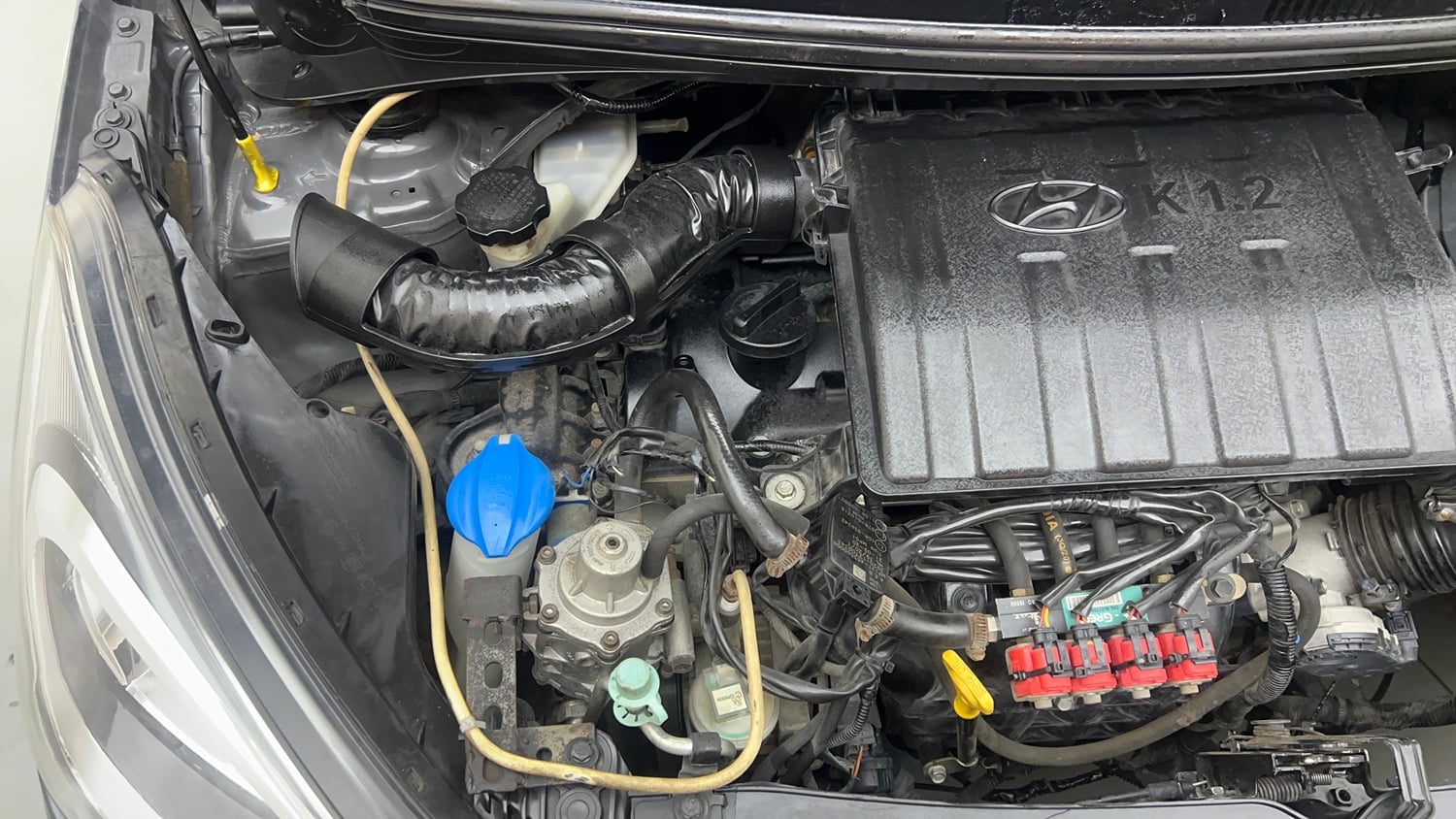 Used 2018 Hyundai Xcent E+ CNG (Outside Fitted) Cng Manual engine ENGINE RIGHT SIDE VIEW