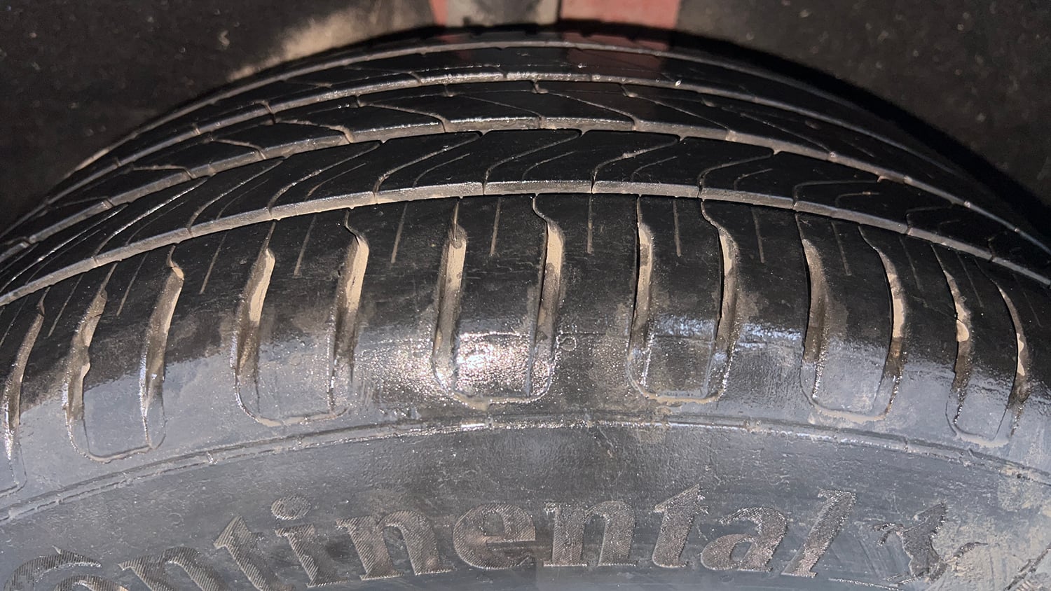 Used 2022 MG Motors Astor Savvy 1.3 Turbo AT S Red Petrol Automatic tyres RIGHT REAR TYRE TREAD VIEW