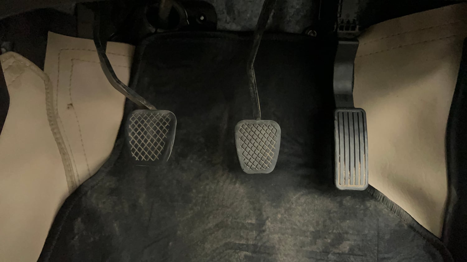 Used 2023 Honda City VX Petrol MT Petrol Manual interior PEDALS VIEW