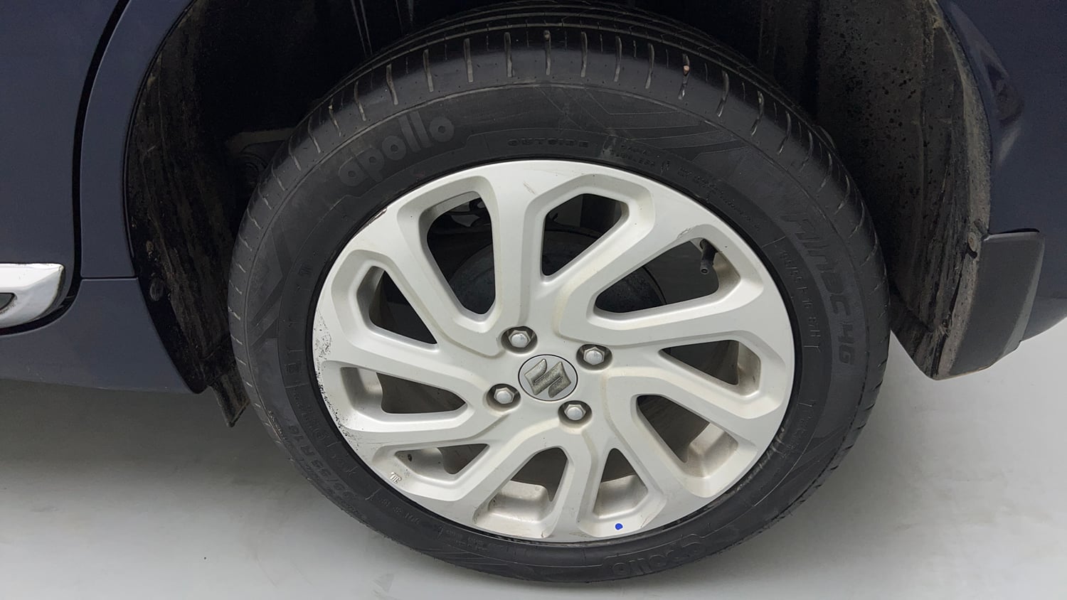 Used 2024 Maruti Suzuki Baleno Zeta MT Petrol Manual tyres LEFT REAR TYRE RIM VIEW