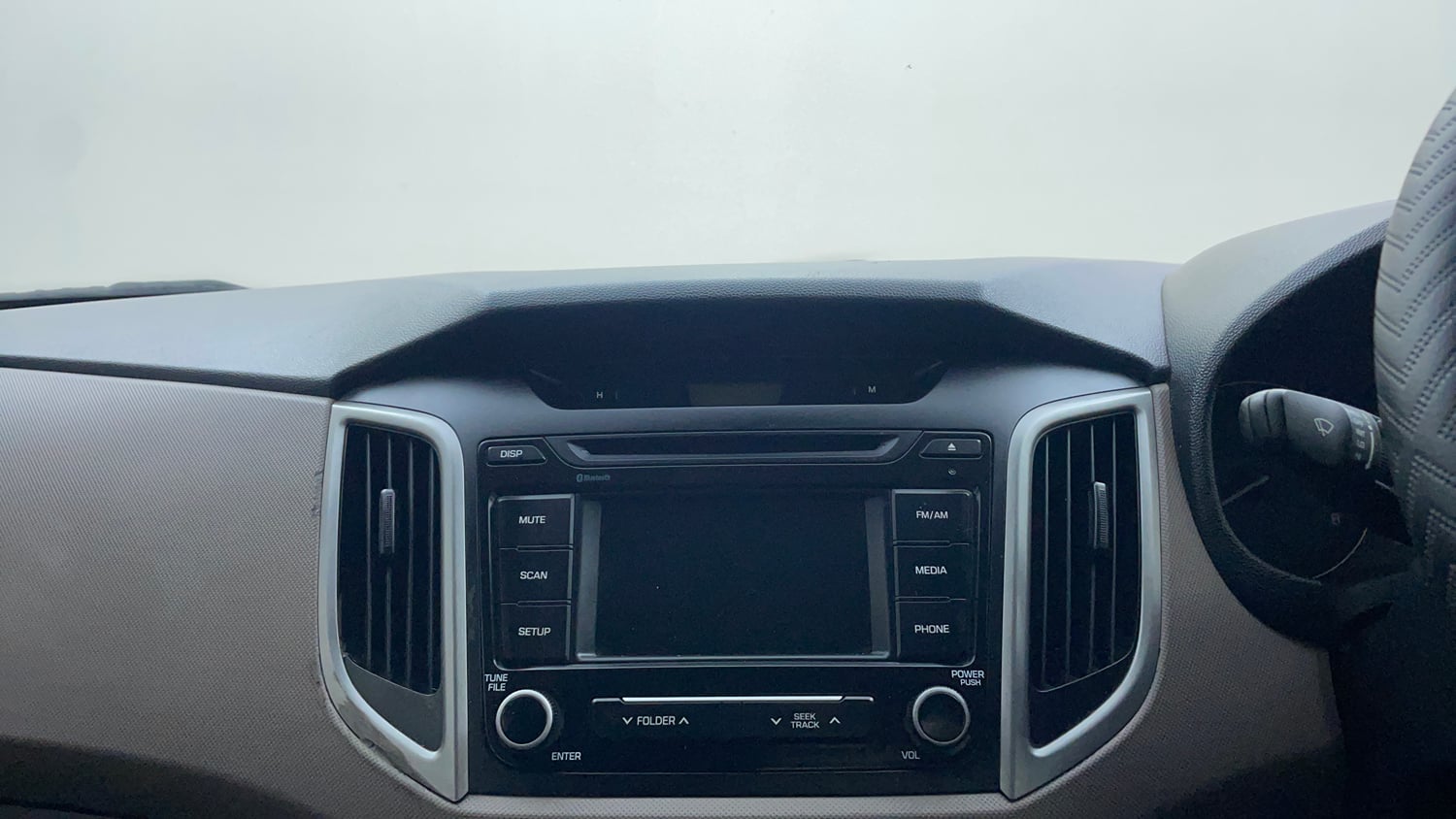 Used 2017 Hyundai Creta E Plus 1.6 Petrol Petrol Manual top_features Integrated (in-dash) music system