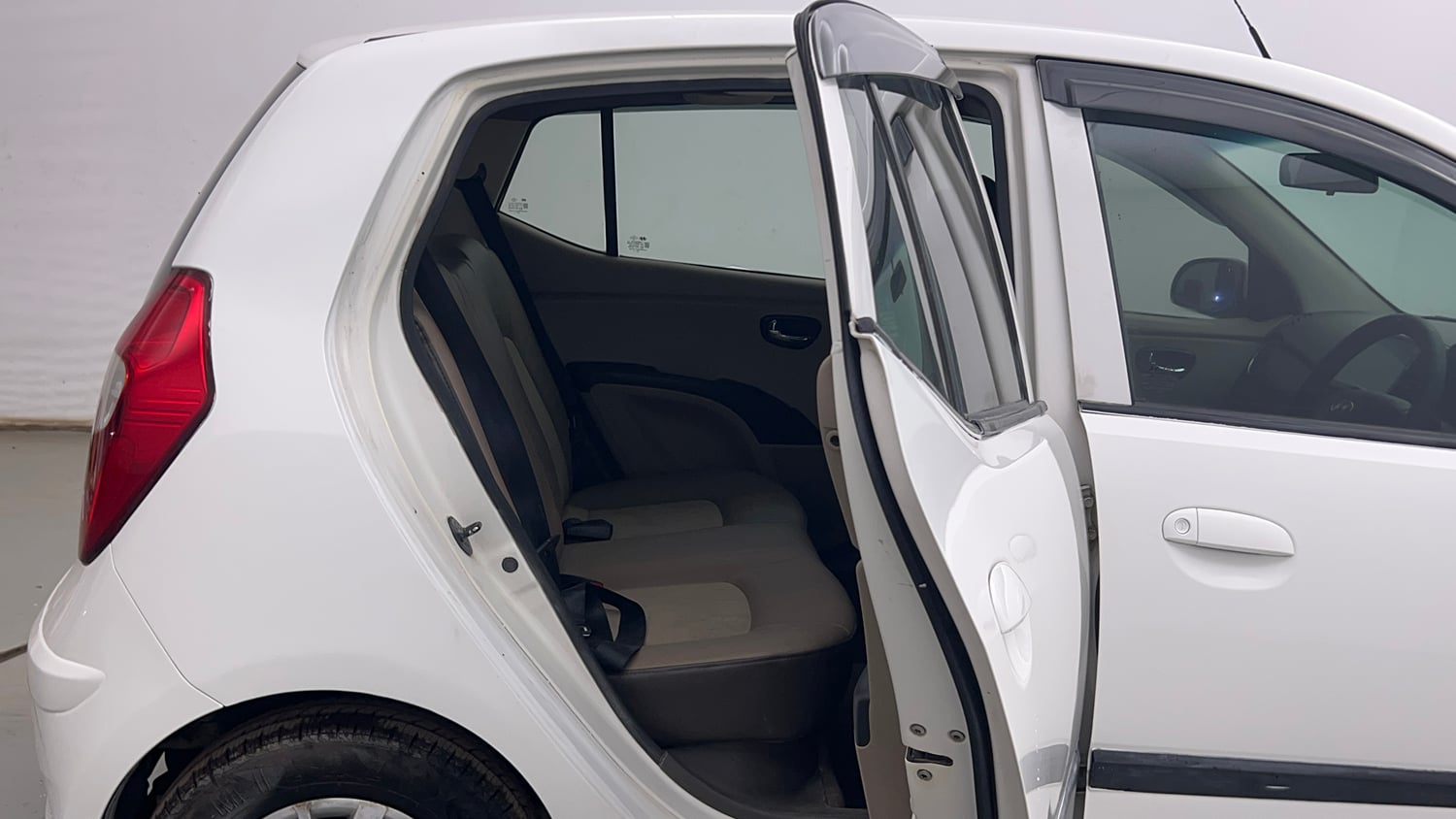 Used 2014 Hyundai i10 Sportz 1.1 iRDE2 Petrol Manual interior RIGHT SIDE REAR DOOR CABIN VIEW