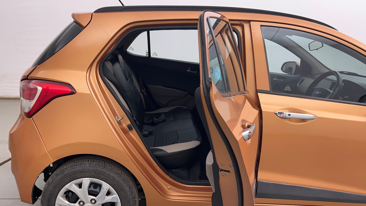 Used 2014 Hyundai Grand i10 Sportz 1.2 Kappa VTVT Petrol Manual interior RIGHT SIDE REAR DOOR CABIN VIEW