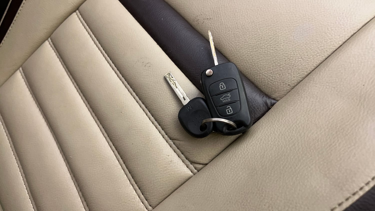 Used 2012 Hyundai i20 Asta 1.2 Petrol Manual extra CAR KEY VIEW