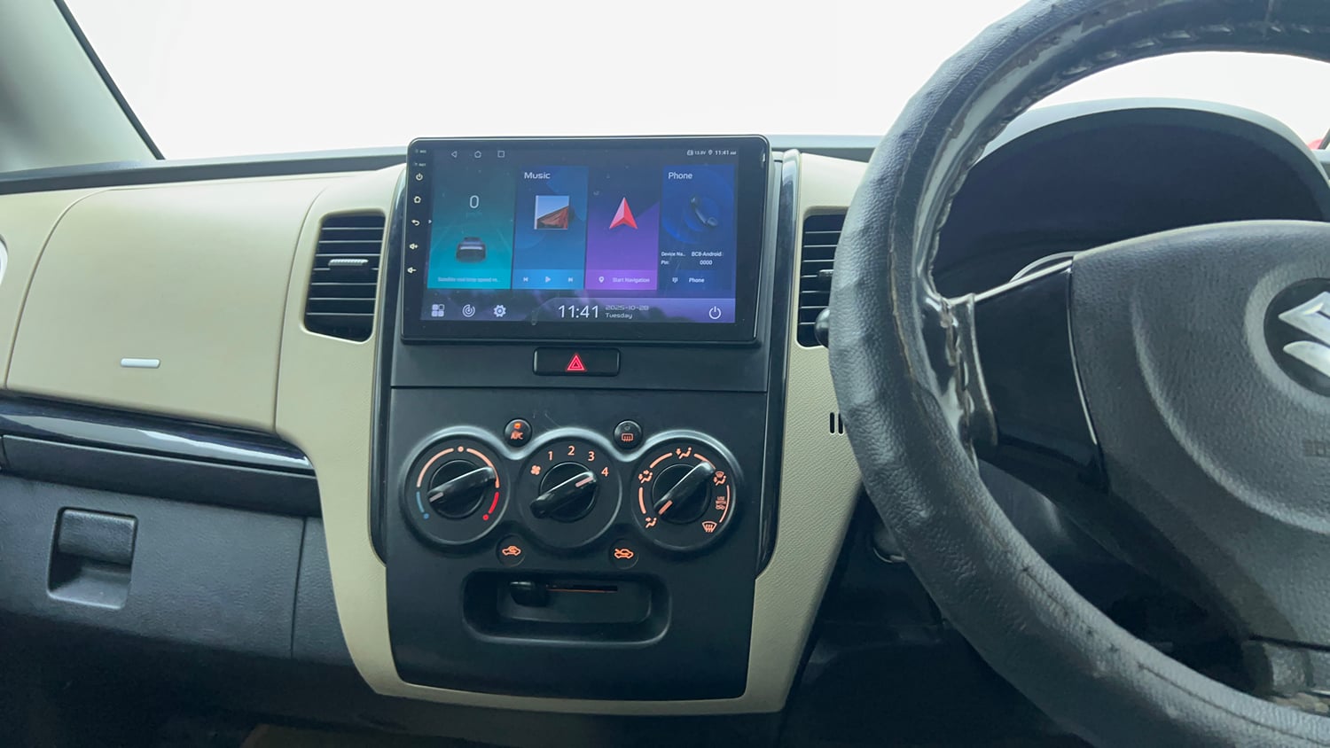 Used 2018 Maruti Suzuki Wagon R VXI+ (O) Petrol Manual top_features Integrated (in-dash) music system