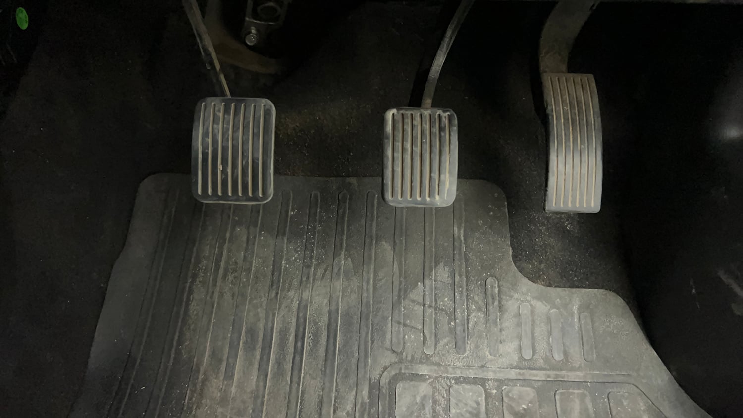 Used 2019 Hyundai Grand i10 Magna 1.2 Kappa VTVT Petrol Manual interior PEDALS VIEW