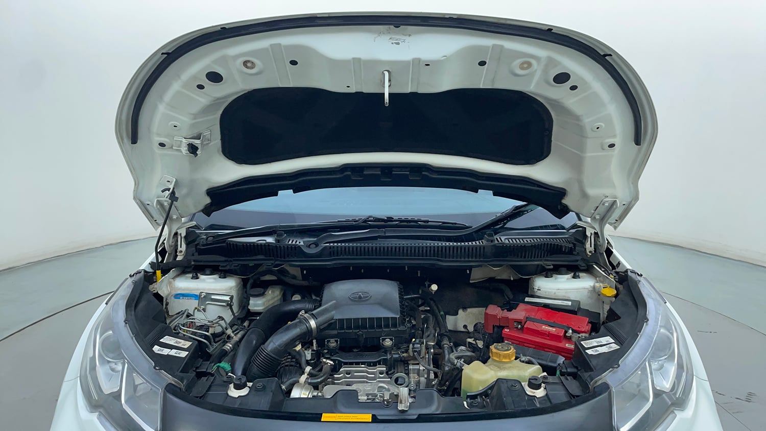 Used 2022 Tata Nexon XMA (S) Petrol Automatic engine ENGINE & BONNET OPEN FRONT VIEW