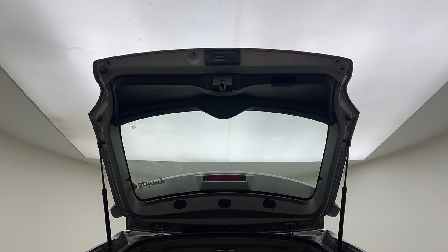 Used 2021 Maruti Suzuki Baleno Sigma Petrol Manual interior DICKY DOOR OPEN VIEW