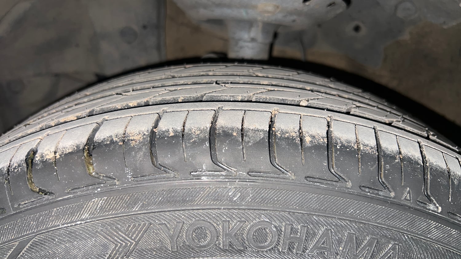 Used 2023 Honda Amaze VX 1.2 Petrol CVT Petrol Automatic tyres LEFT FRONT TYRE TREAD VIEW
