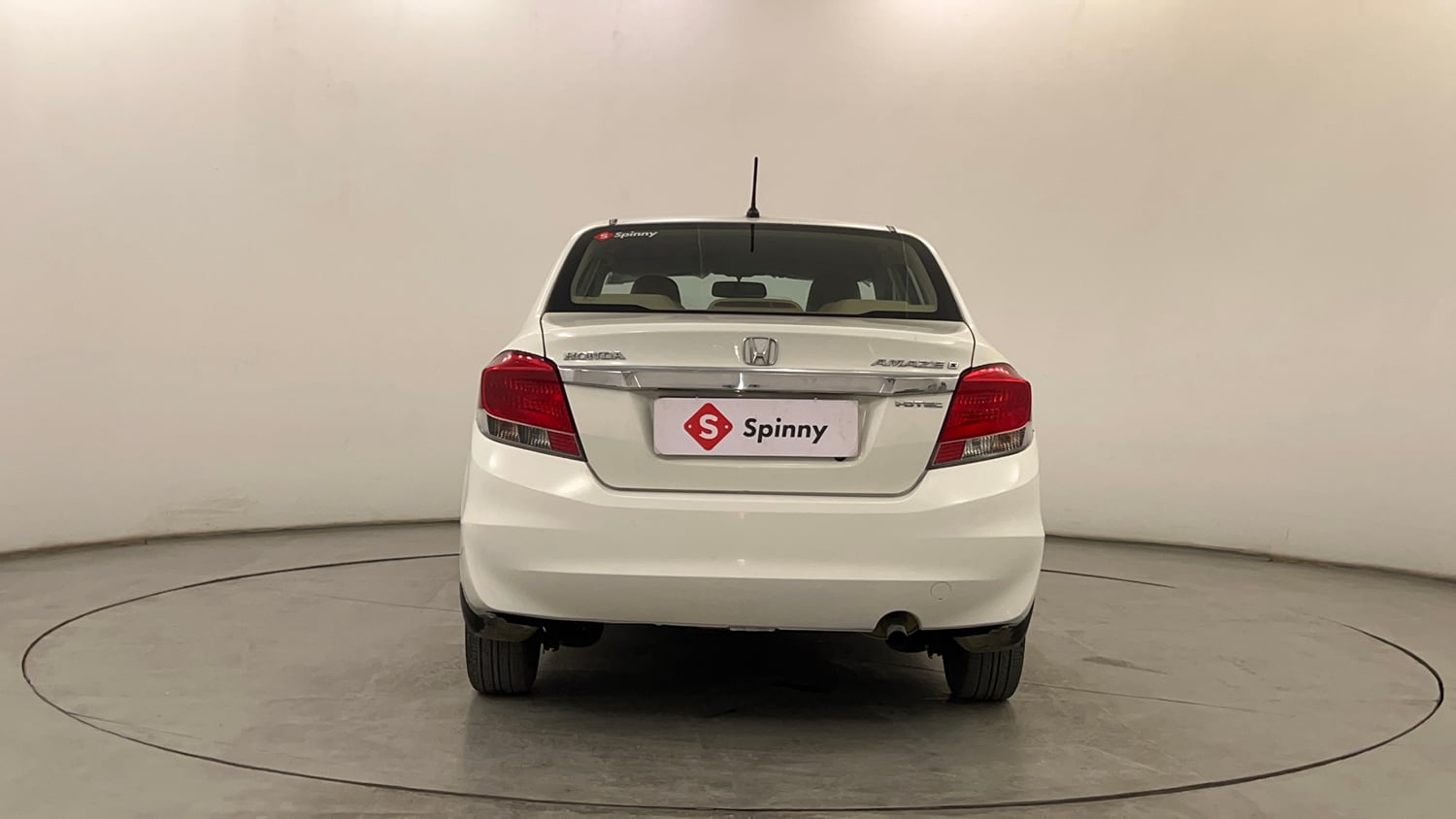 Used 2016 Honda Amaze 1.5 S i-DTEC Diesel Manual exterior BACK VIEW